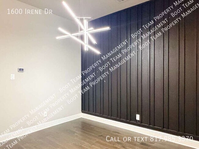 Building Photo - 1600 Irene Dr