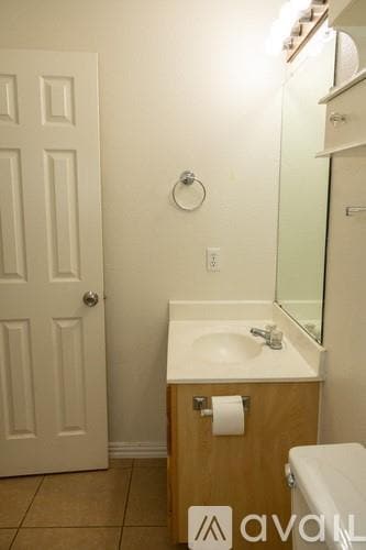 Building Photo - 1613 Apollo Cir