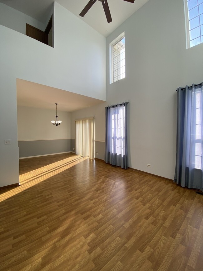 Building Photo - 2203 Rossiter Pkwy