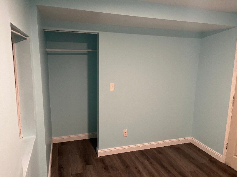 Building Photo - 1639 W 38th Pl