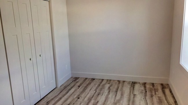 Building Photo - 1112 King Rd