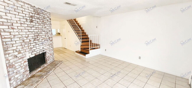 Building Photo - 9479 Olde Towne Row