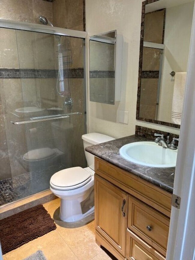 Building Photo - Two bedroom condo