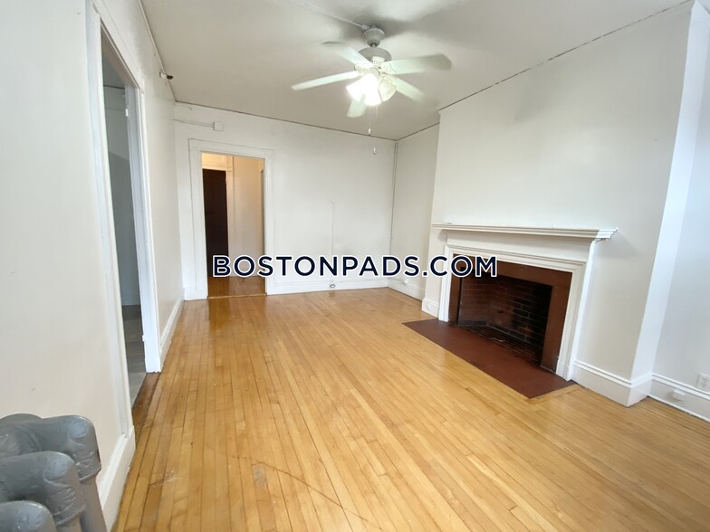 Building Photo - 91 Westland Ave