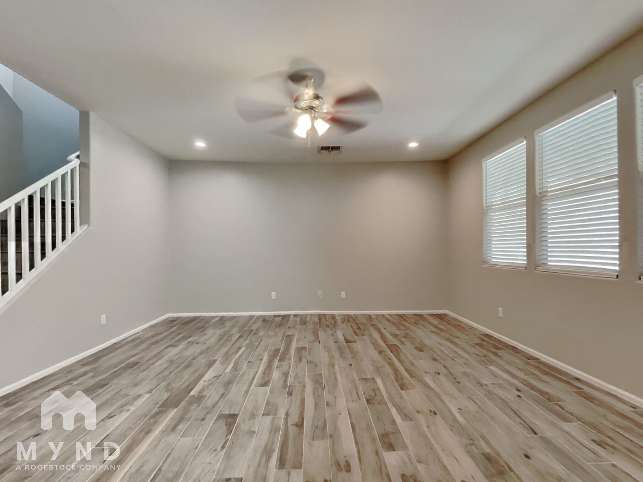 Building Photo - 4079 E Devon Dr