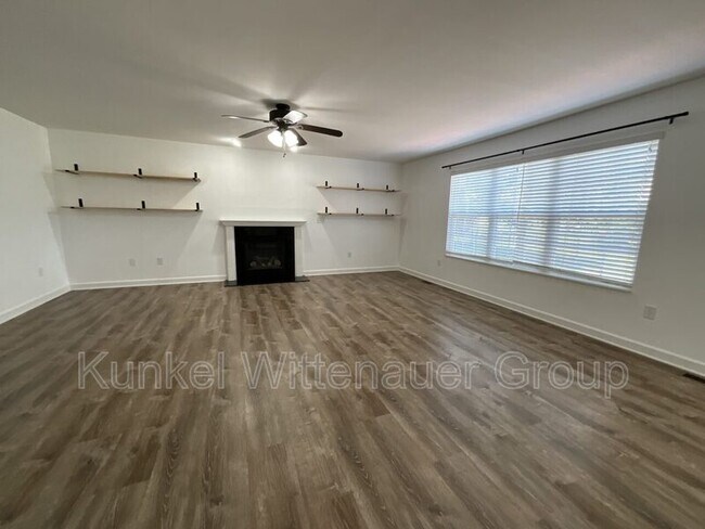 Building Photo - 2621 Greystone Estates Pkwy