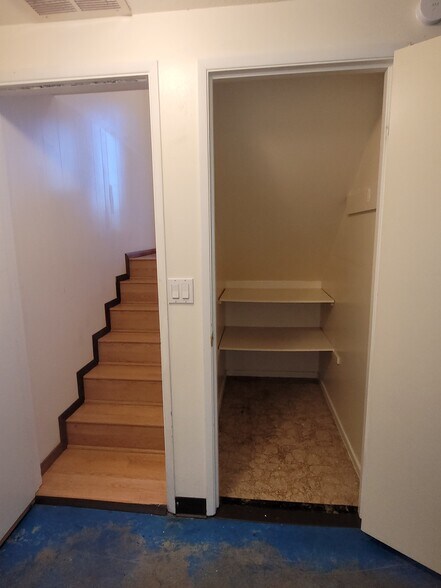 storage under stairs - 5095 SW 163rd Ave