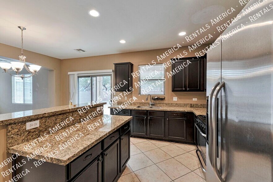 Building Photo - 445 W Corte Planga