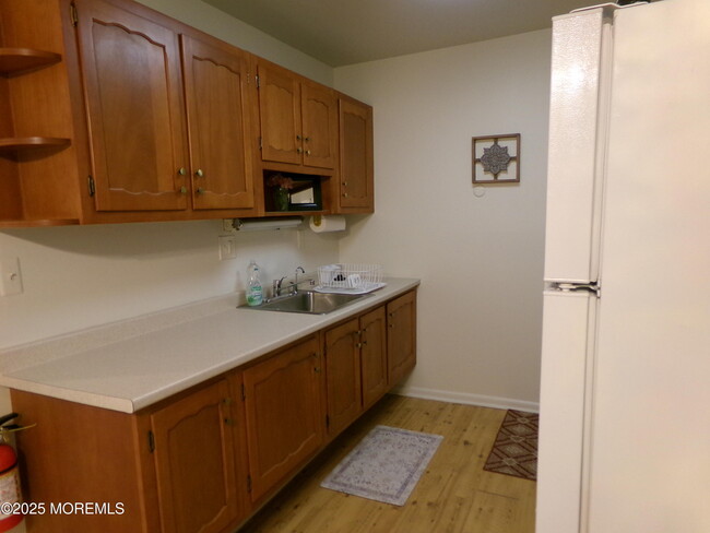 Building Photo - 160E Gramercy Ct