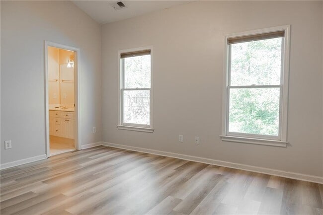 Building Photo - 1232 Harris Commons Pl