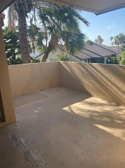 Building Photo - **Coastal Condo Living at Its Finest!**