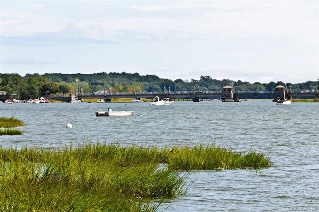 Building Photo - 7 Tildean Ln