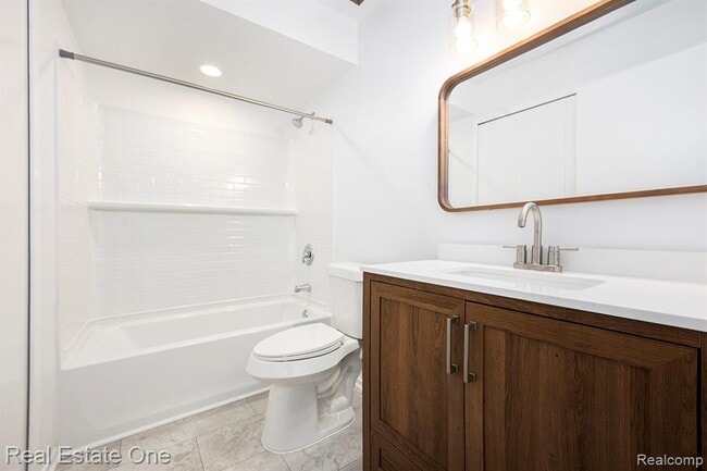 Building Photo - 4910 Chipman Dr