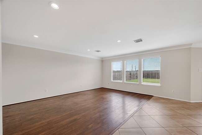 Building Photo - 16111 Soaring Eagle Dr