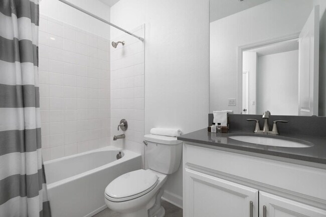 Building Photo - 4290 Paragraph Dr