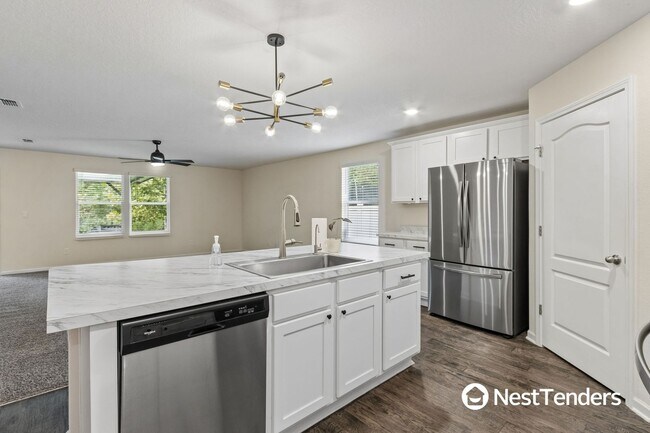 Building Photo - 65206 Lagoon Forest Dr