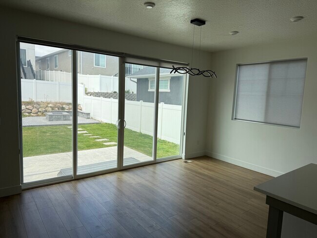Building Photo - 6086 W Esker Terrace Ln