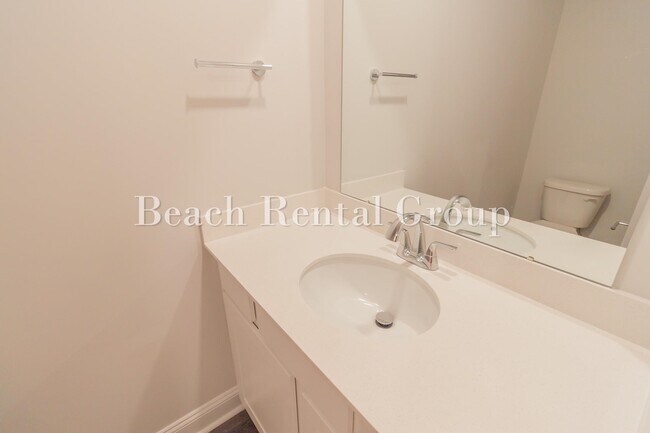 Building Photo - 427 Waterend Dr