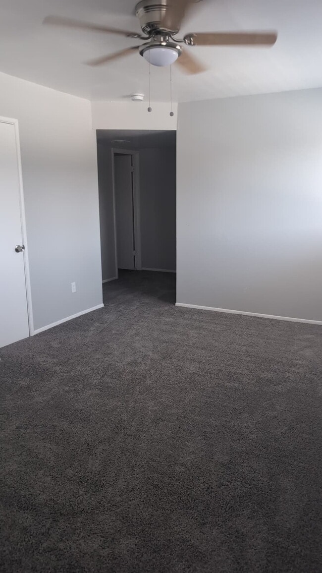 Building Photo - COMING SOON — Beautifully Remodeled 3-Bedroom Townhouse Near GCU
