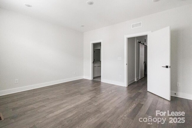 Building Photo - 1212 Minter Pl