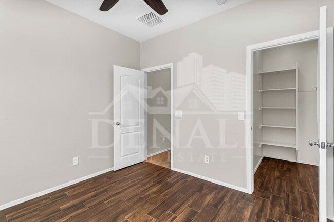 Building Photo - 21145 E Via De Olivos Ct