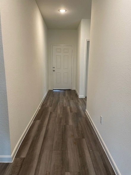 Building Photo - 10348 Rosegreen Ln