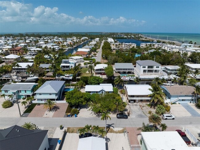 Building Photo - 129 Nautilus Dr