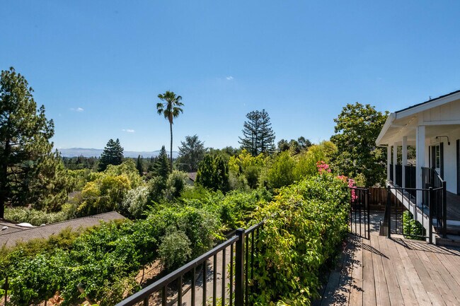 Building Photo - 920 Stagi Ct