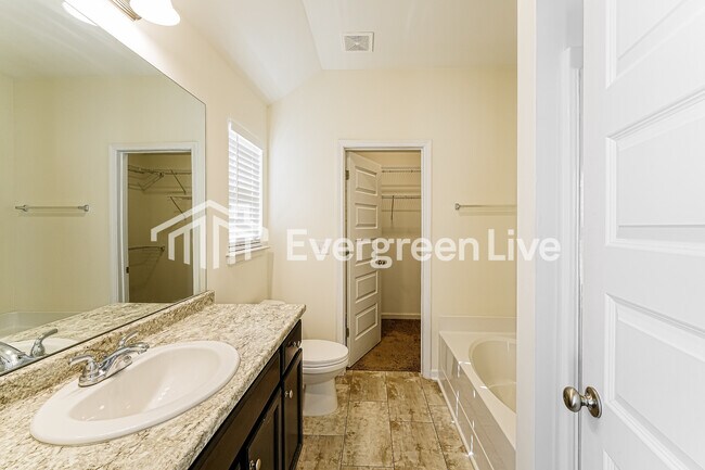 Building Photo - 6970 Brightwell Ln