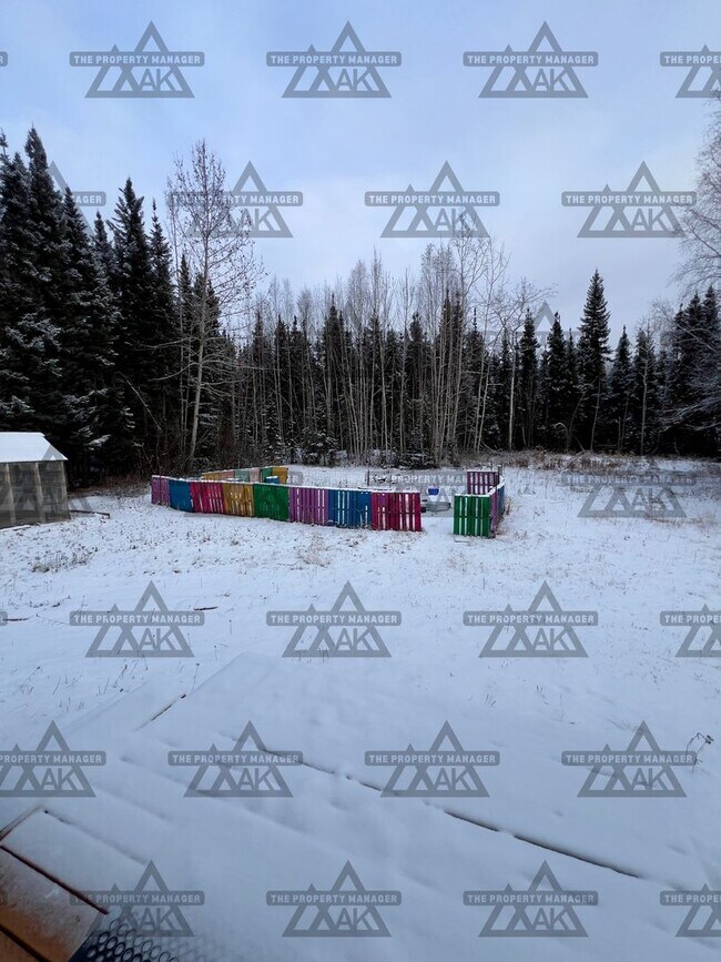 Building Photo - Spacious 3BR, 2.5BA Home off Chena Hot Springs Rd with Yard, Deck & Greenhouse