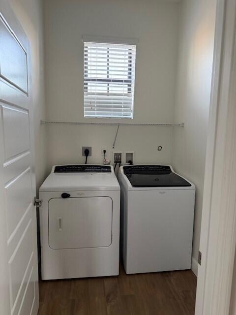 Building Photo - 835 NE 191st St