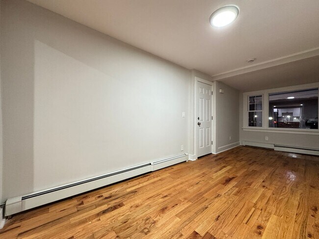 Building Photo - 145 Division St