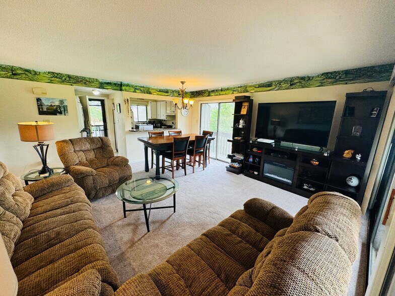 Building Photo - 800 Saint Andrews Dr