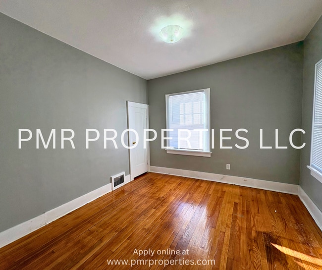 Building Photo - 1Bed/1Bath Home