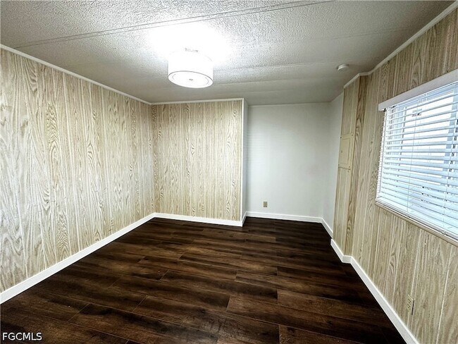 Building Photo - 16004 Tangelo Way