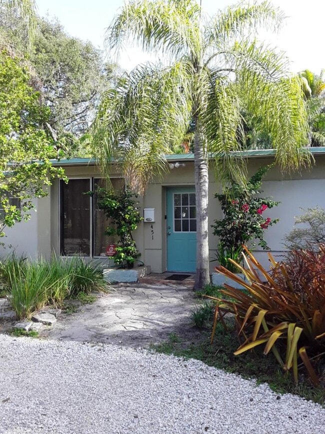 Building Photo - 451 NE 134th St