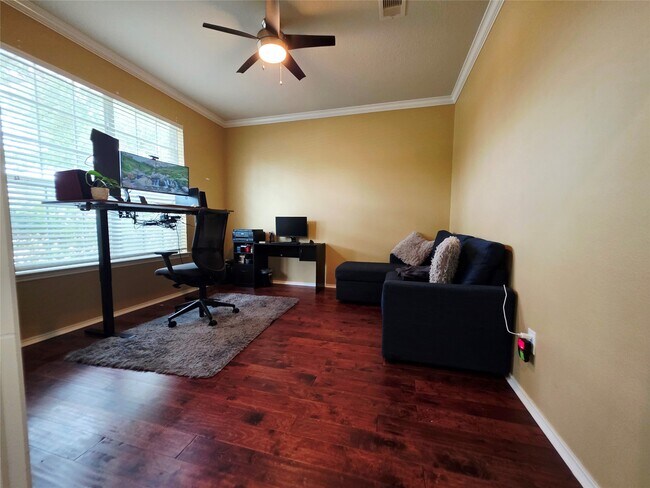 Building Photo - 7142 Breton Bay Pass