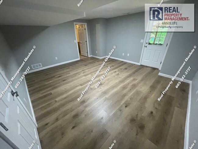 Building Photo - Beautiful 4 Bedroom Condo