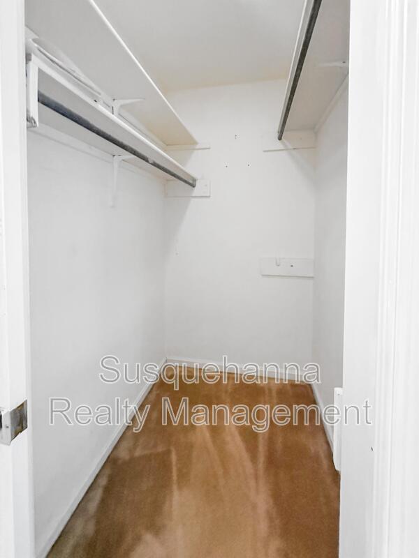 Building Photo - 1120 Galway Ct