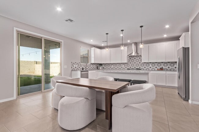 Building Photo - 19210 W Solano Dr