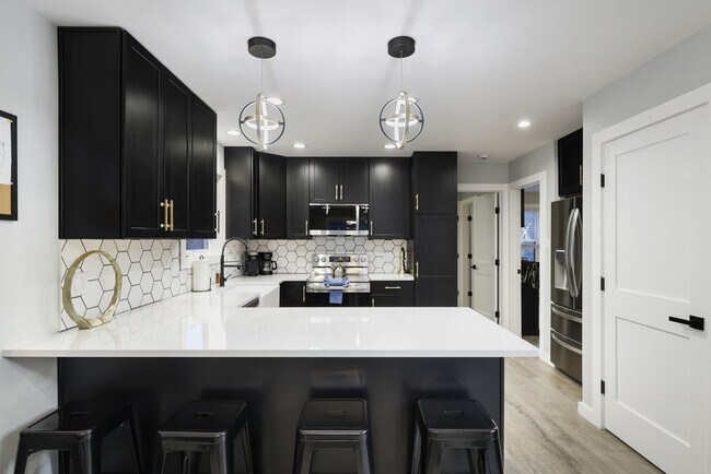 Building Photo - 126 Petrarch Trail