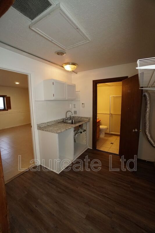 Building Photo - 291 S Hoyt St