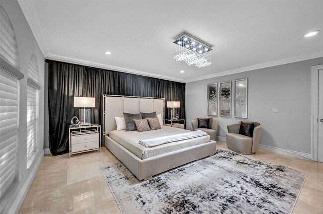 Building Photo - 2323 Delmar Pl