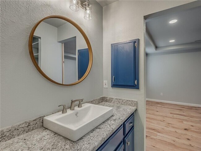 Building Photo - 13156 Marsh Ln