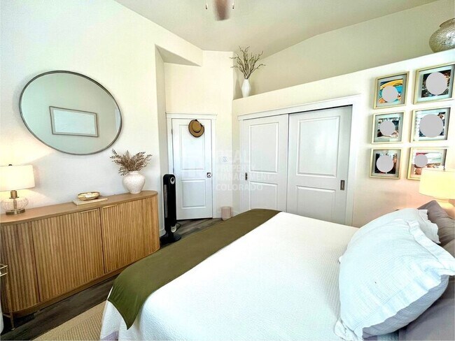 Building Photo - 3640 Inspiration Dr