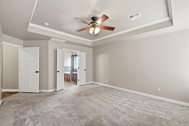 Building Photo - 3613 Regal Dr