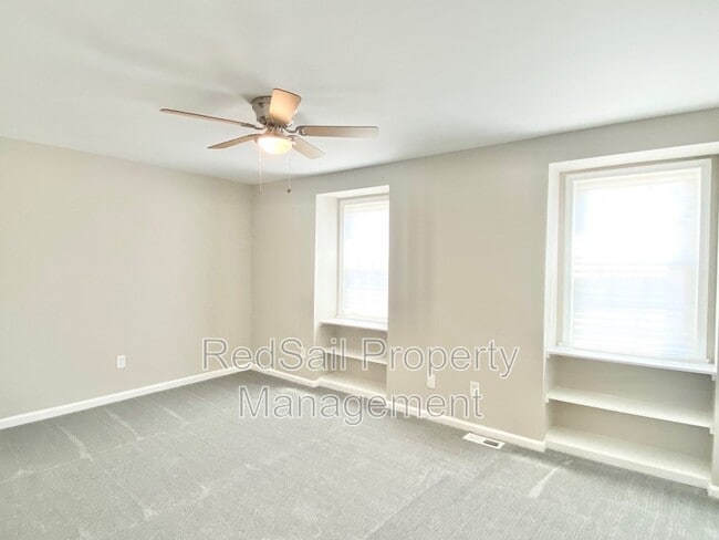 Building Photo - 398 Circuit Ln