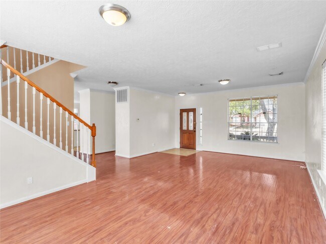 Building Photo - 14811 Stocklin Ct
