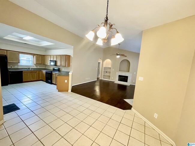 Building Photo - 5389 Cottage Cir