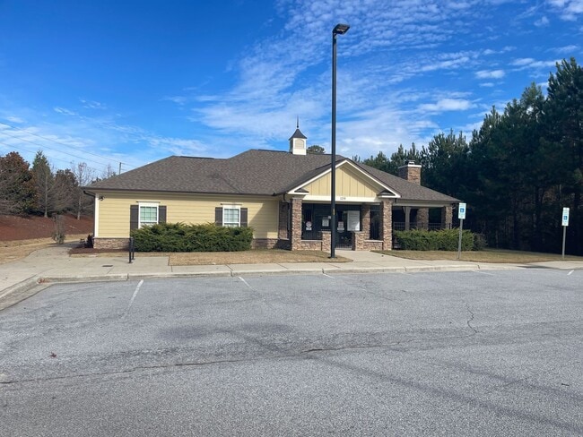 Building Photo - 414 Boscawen Ln